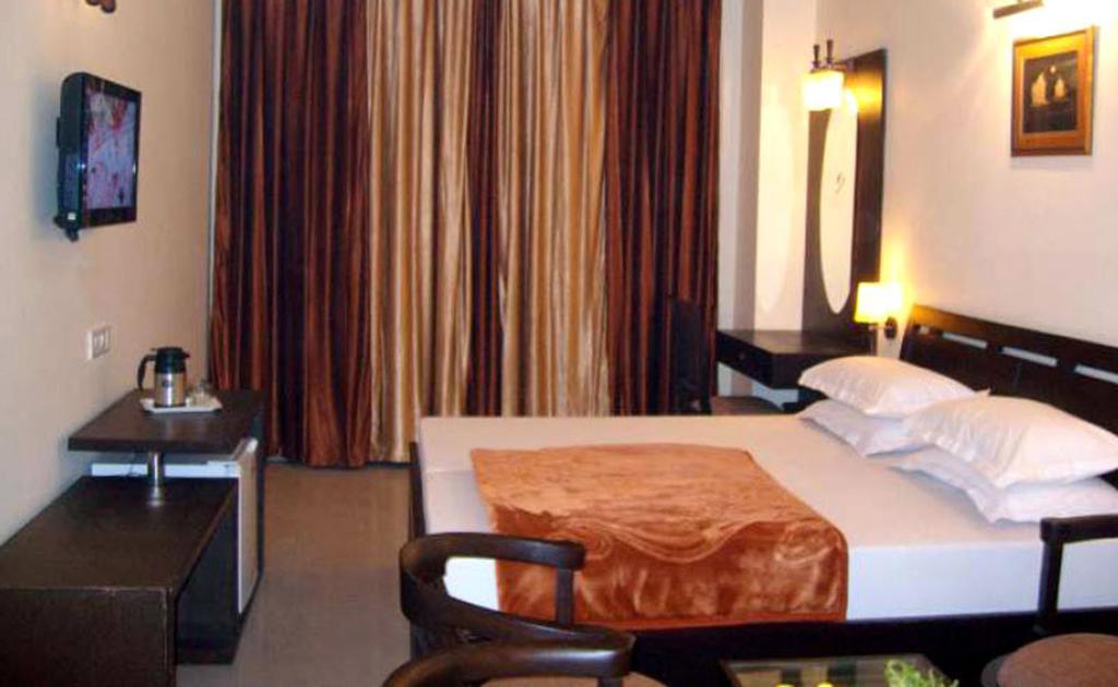 Hotel Hong Kong Inn Amritsar Cameră foto